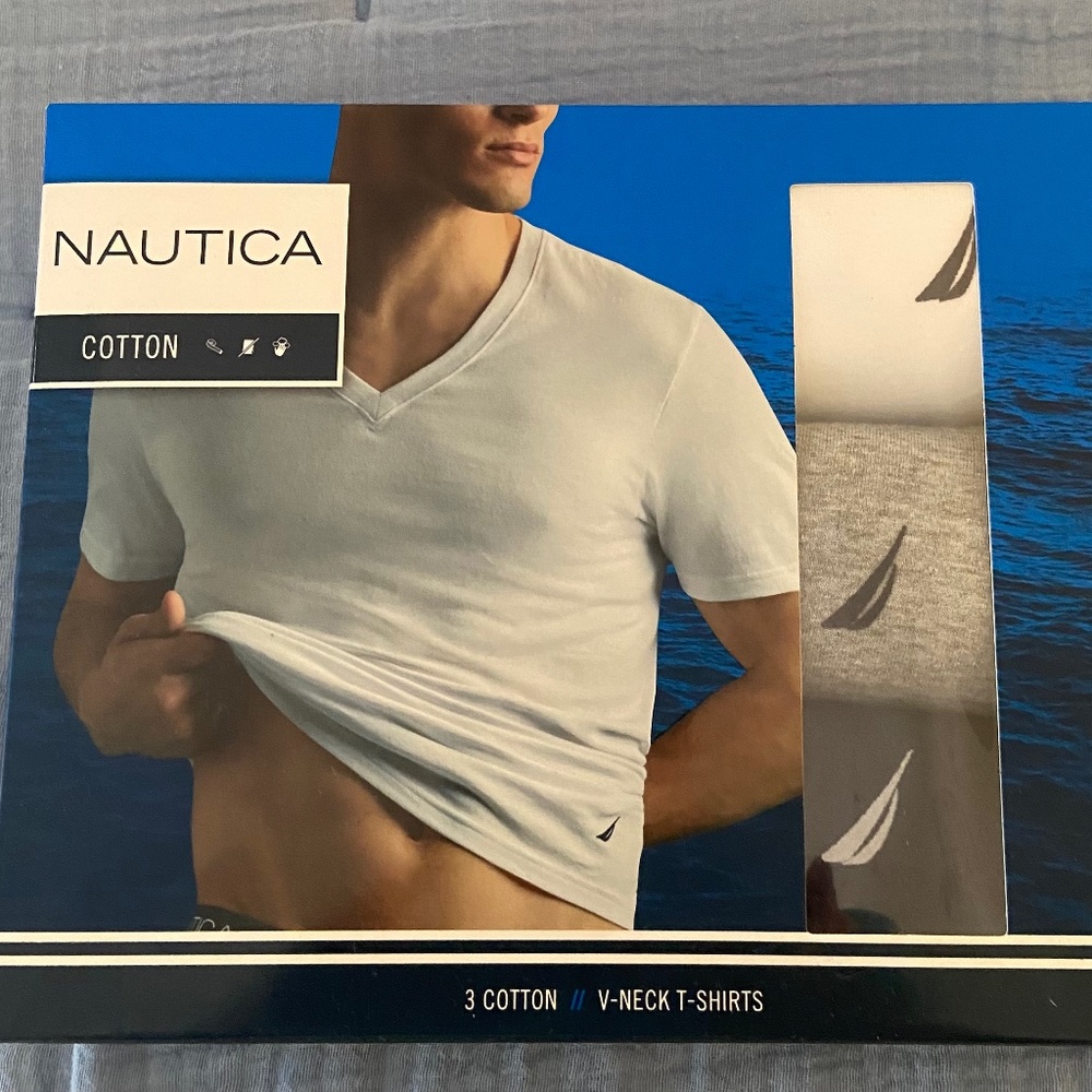 Unopened Brand New Pack of 3 Grey, White, Navy Nautica V-neck T-shirts Large ⛵️